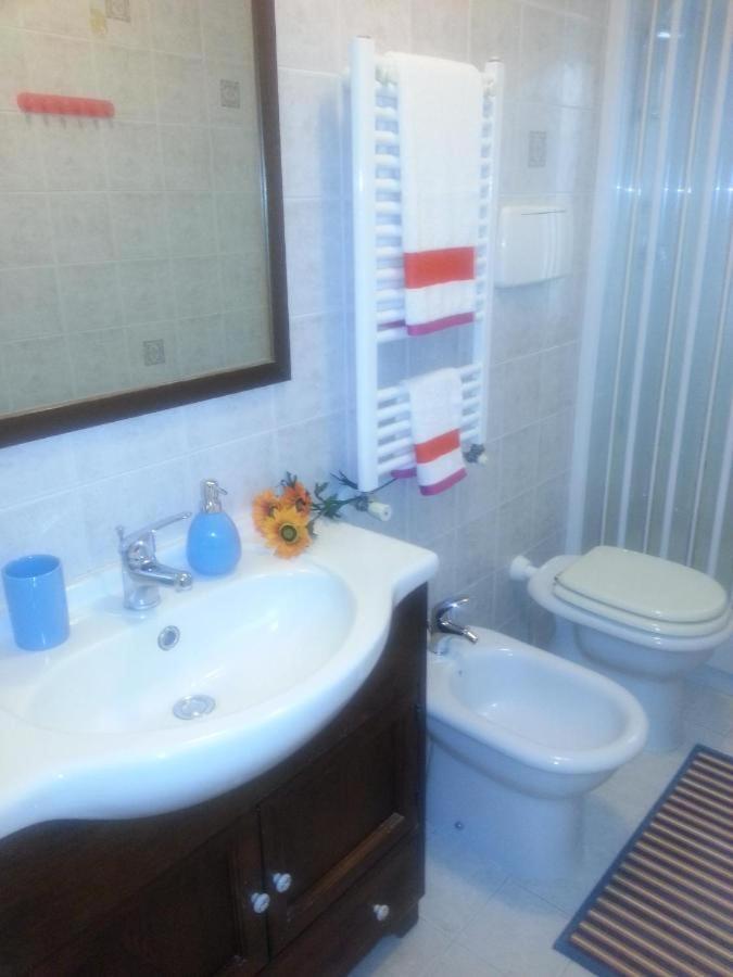 Amico Del Sole Bed & Breakfast โรม ภายนอก รูปภาพ