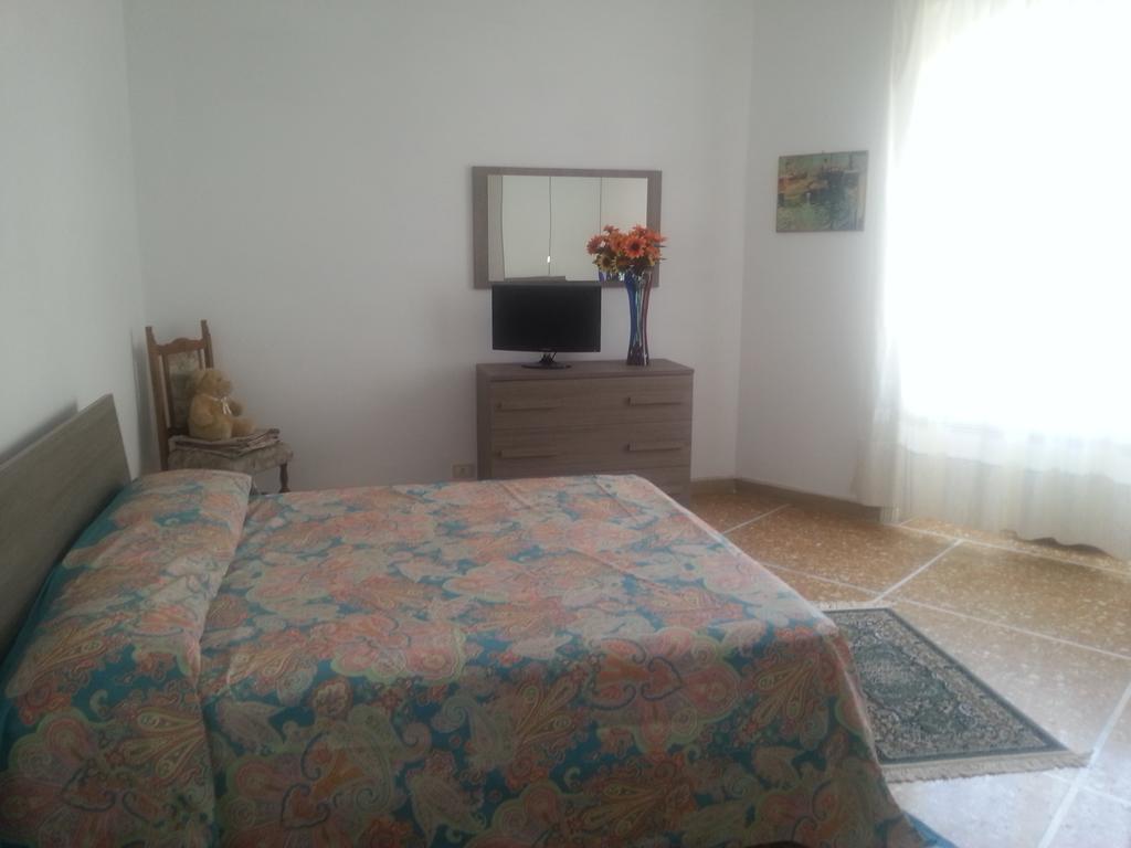 Amico Del Sole Bed & Breakfast โรม ห้อง รูปภาพ