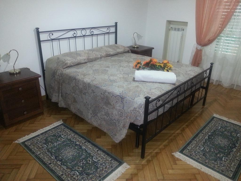 Amico Del Sole Bed & Breakfast โรม ห้อง รูปภาพ