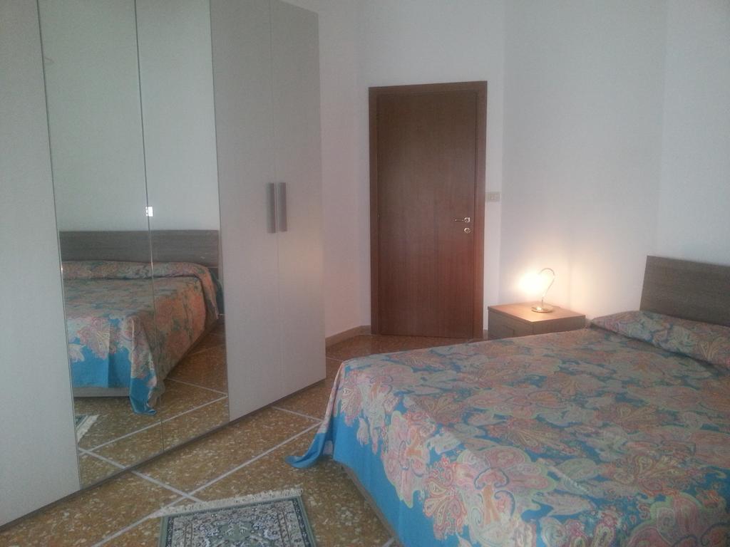 Amico Del Sole Bed & Breakfast โรม ห้อง รูปภาพ